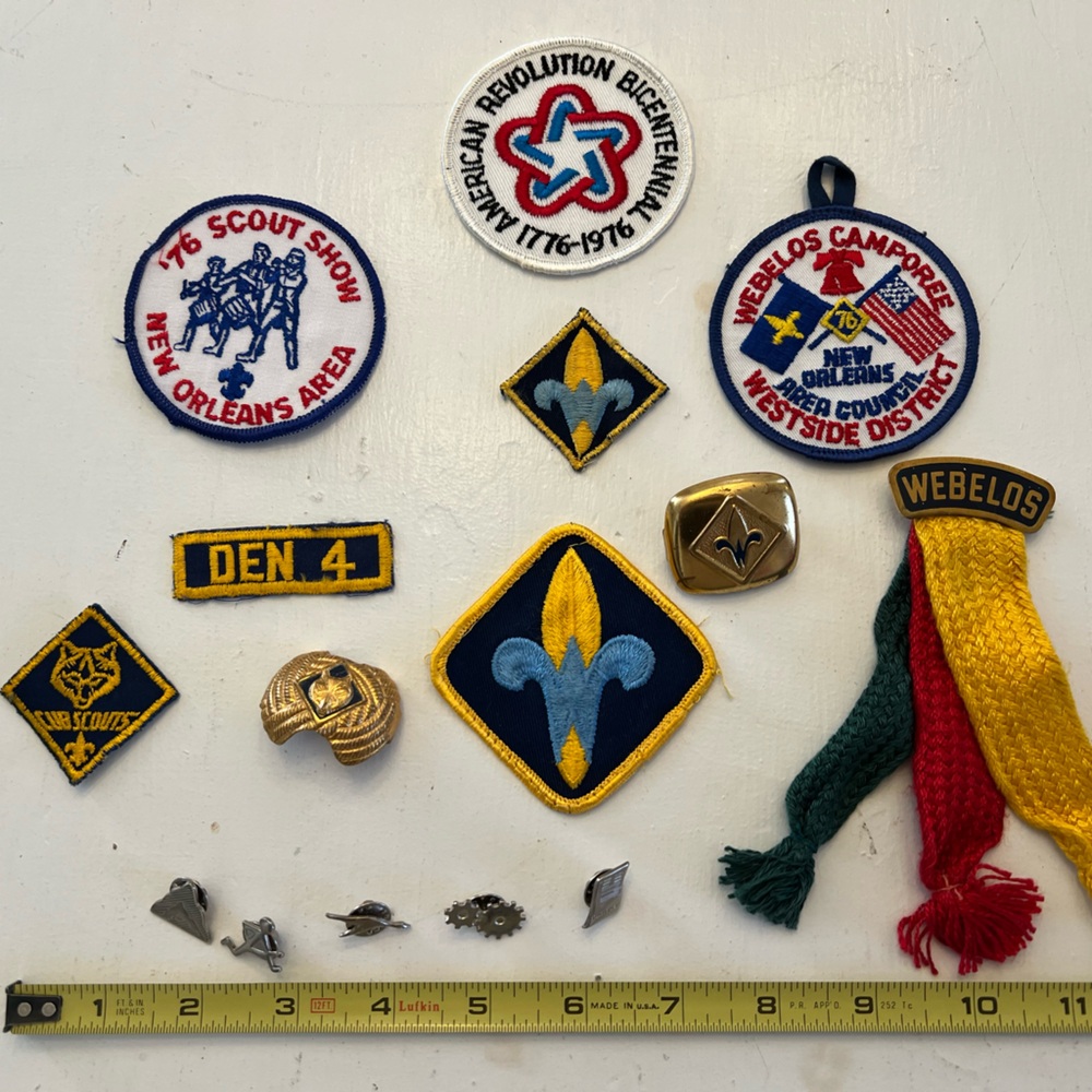 Cub Scout & Webelos Patches, Pins and neckerchiefs from 1976-1977.